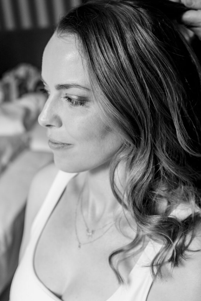 Hochzeitsfotograf Brandenburg Getting Ready Braut Brautstyling